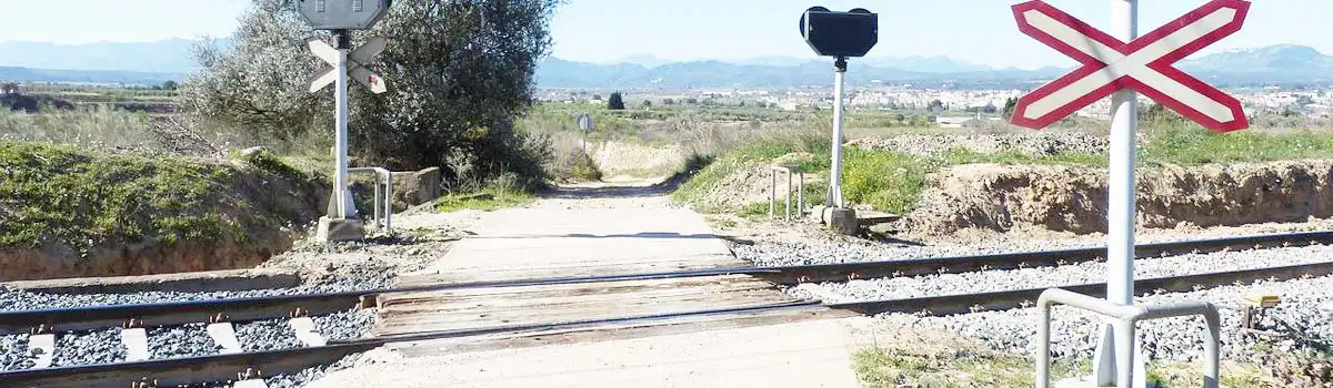 Conductor: diez consejos ante un paso a nivel