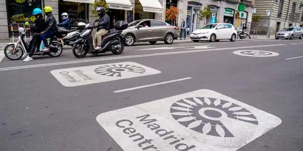 Almeida logra aprobar el nuevo Madrid Central gracias a cuatro votos de los díscolos de Más Madrid