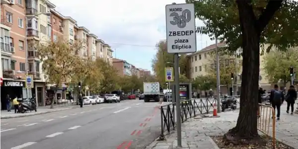 Cinco juzgados distintos anulan las multas de las Zonas de Bajas Emisiones de Madrid por su «deficiente señalización»