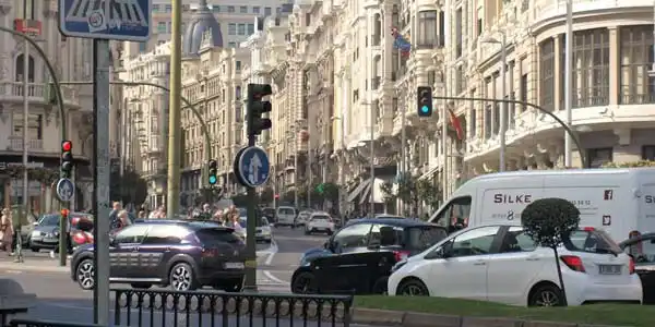 Madrid aprueba la nueva Ordenanza de Movilidad Sostenible. Adiós a Madrid Central. 