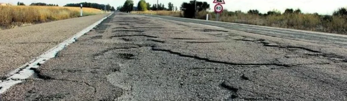 Dvuelta ofrece a los conductores un modelo de reclamación patrimonial por los daños causados por el lamentable estado de las carreteras españolas