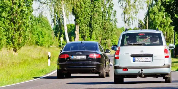 La medida de la DGT de eliminar los 20 km/h adicionales al adelantar, ¿un riesgo para la seguridad?