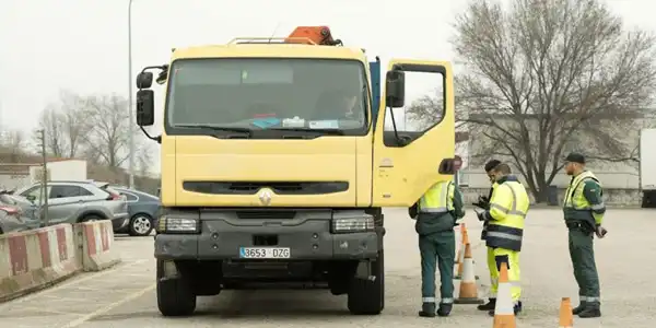 Estas son las mareantes multas a las que se exponen ya los transportistas, ¿la ruina de su trabajo?