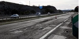 Dvuelta ofrece a los conductores un modelo de reclamación patrimonial al Estado por los daños causados por el lamentable estado de las carreteras españolas