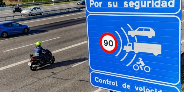 La Justicia ataca a la DGT: invalida multas de radares y califica sus prácticas de “impresentables”