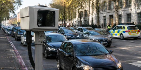 Las grandes ciudades españolas ingresaron mucho más de lo previsto con las multas de tráfico