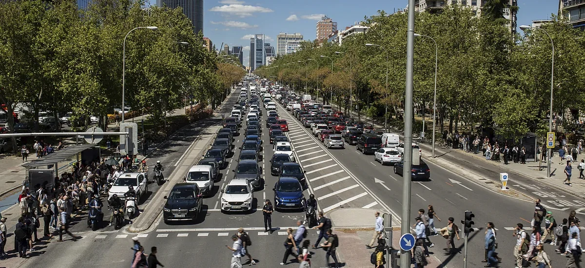 Todos los cambios de la DGT que llegan el 1 de octubre: muchos, los decidirán las ciudades