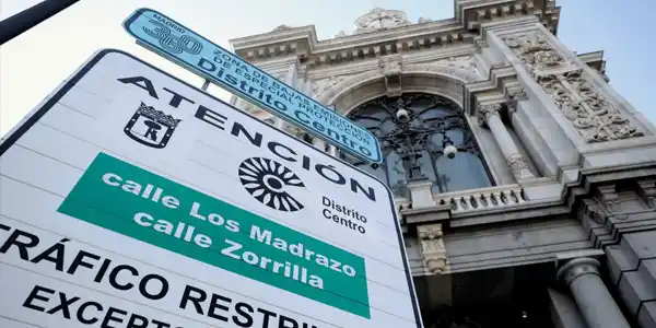 Nuevas excepciones y moratoria para los vehículos sin etiqueta en Madrid 2025