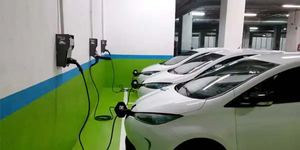 Aparcamiento para coches electricos