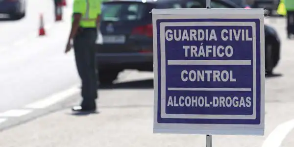 El 48,7% de muertos en carretera consumió alcohol o drogas