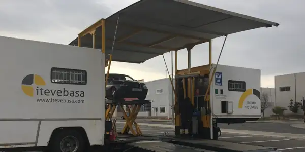 La DGT podrá hacerte la ITV en carretera