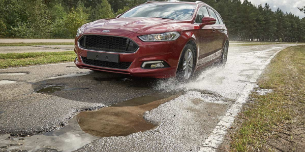 Mal estado de las carreteras en España: Guía 2026 y modelo de reclamación gratuito