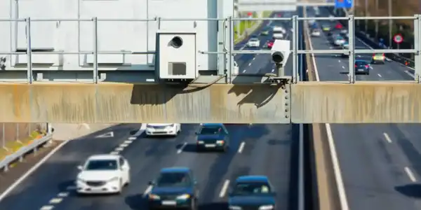 Más de 231 recursos ganados por la mala señalización de los radares de la M-30